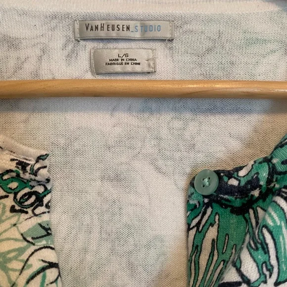 Van Heusen - Picture 3 of 5